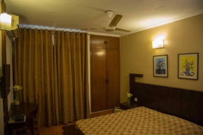 Room in BB - 1 Private Room In 3 Room Bnb In Hauz Khas in Center Delhi
